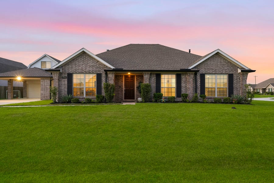 Property photo for 2102 Wikiup Street, Dickinson, TX