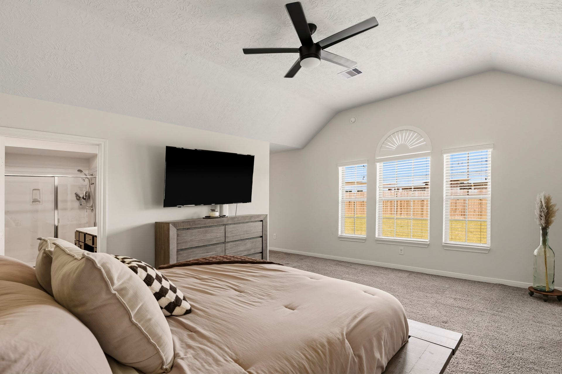 2102 Wikiup Street, Dickinson, TX 77539 Primary Suite view 2 with natural light.