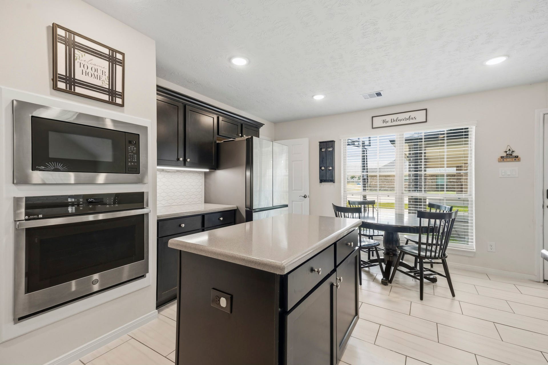 2102 Wikiup Street, Dickinson, TX 77539 Kitchen with breakfast nook.