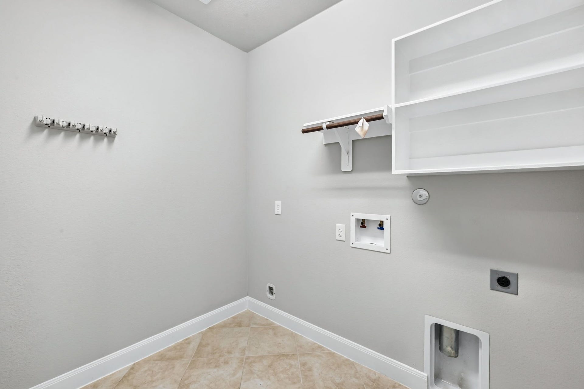 13407 Cameron Reach Drive, Tomball, TX 77377 13407 Cameron Reach Drive, Tomball, TX 77377