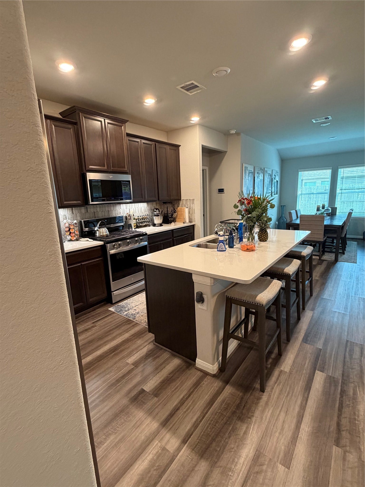 902 Barstow Drive, Rosharon, TX 77583