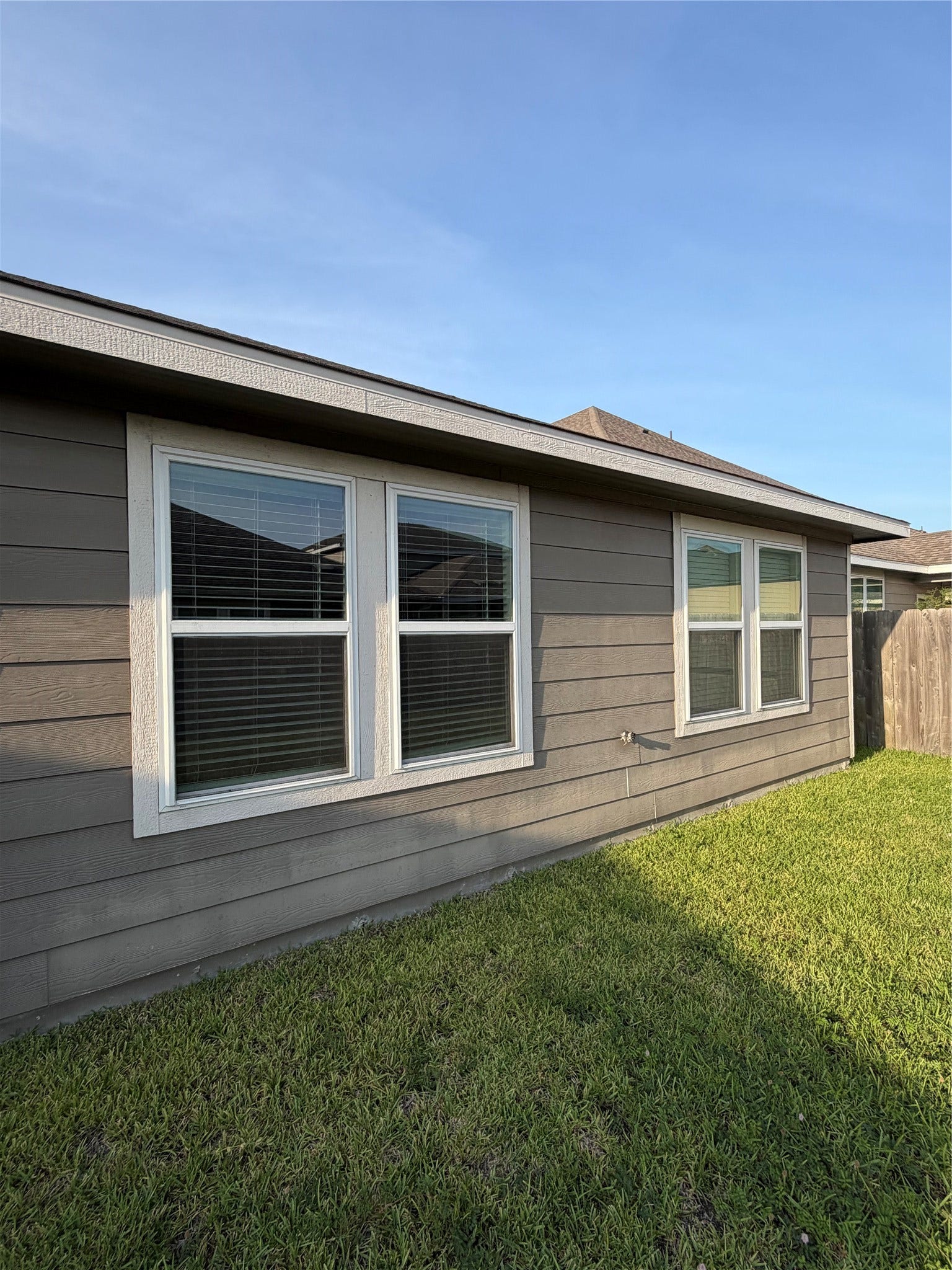 902 Barstow Drive, Rosharon, TX 77583
