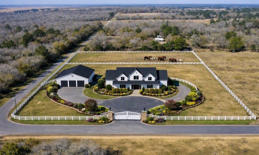 Property photo for 26071 Forest Hills Ln, Waller, TX