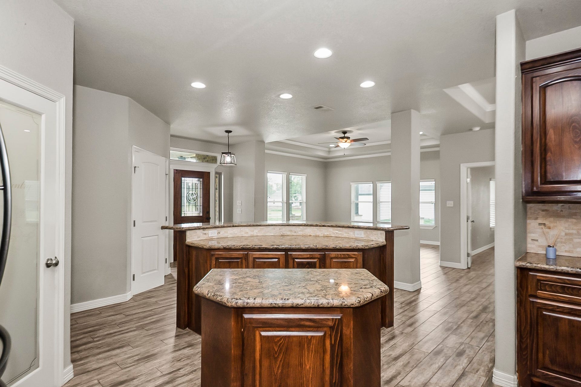 155 Horse Shoe Trail, Angleton, TX 77515