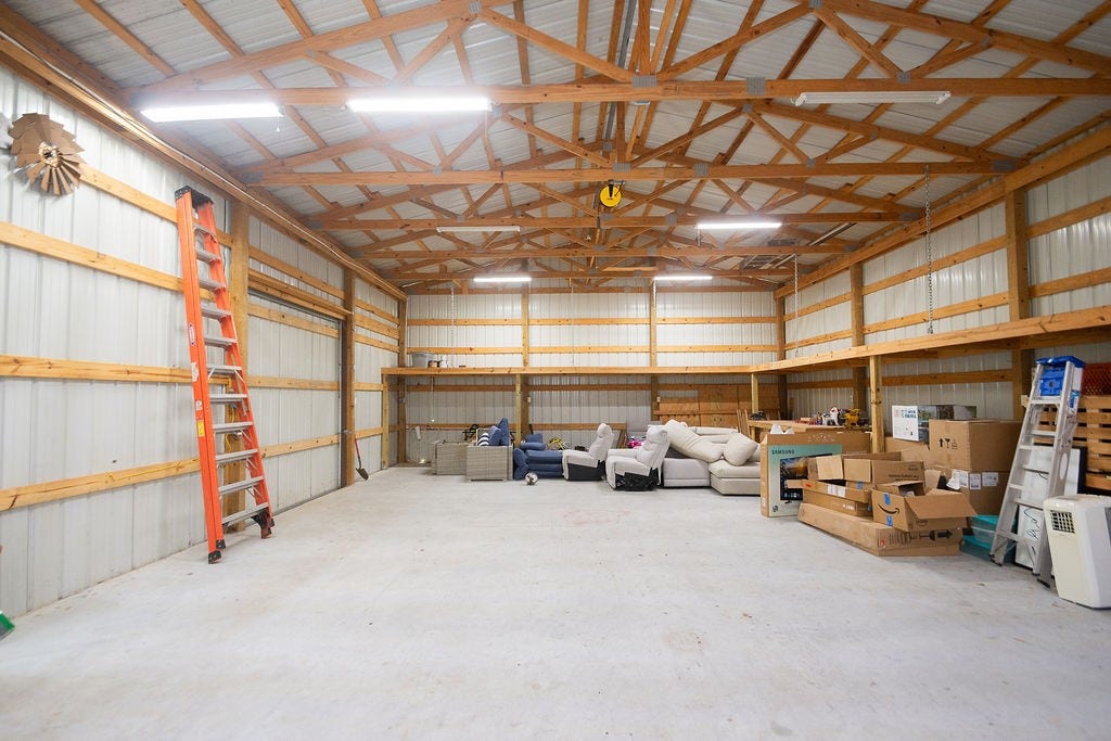 Barn with tons of floor space and plenty of height for vertical storage needs