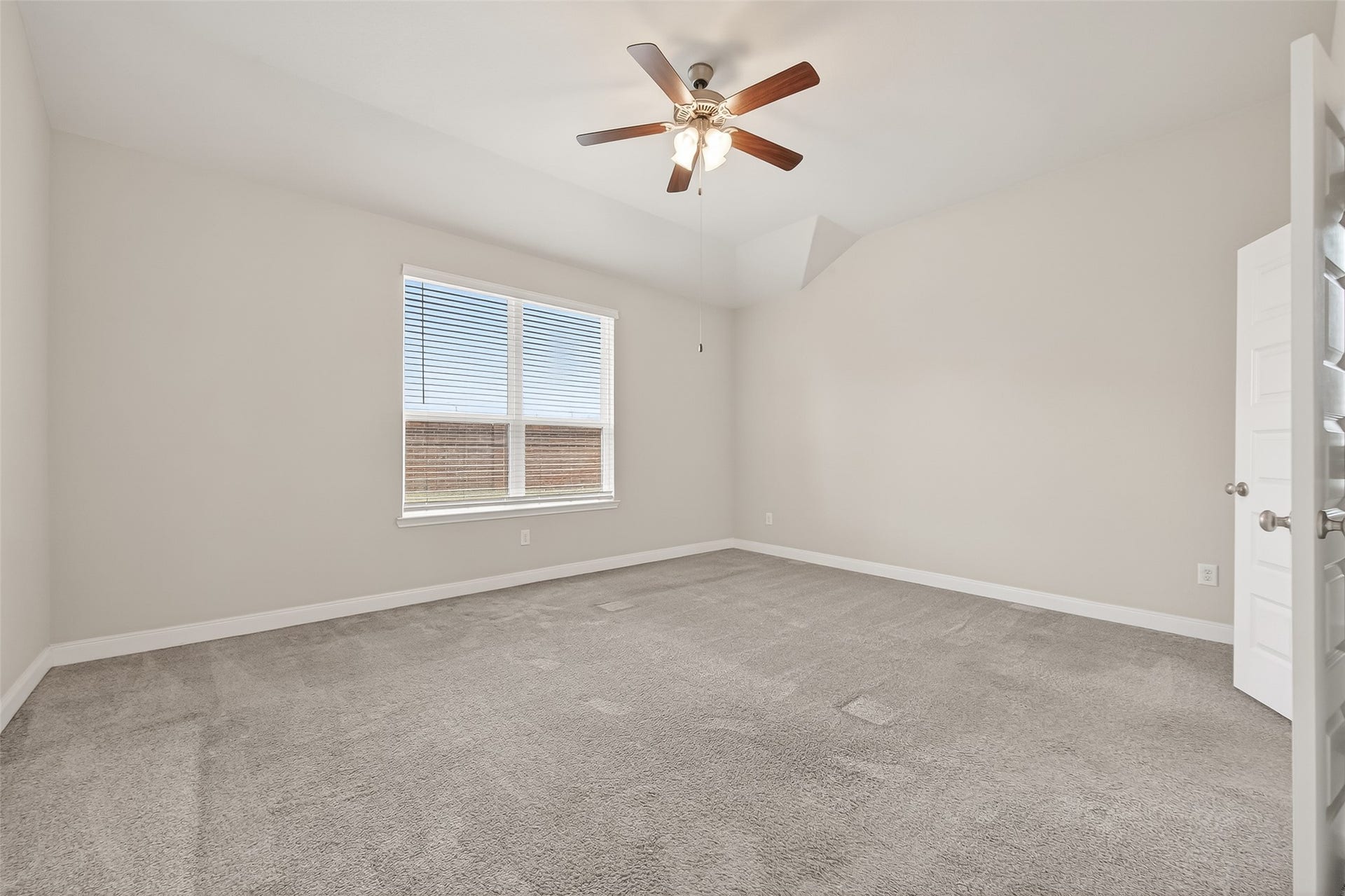 11407 Brookside Arbor Lane, Richmond, TX 77406 Primary bedroom downstairs