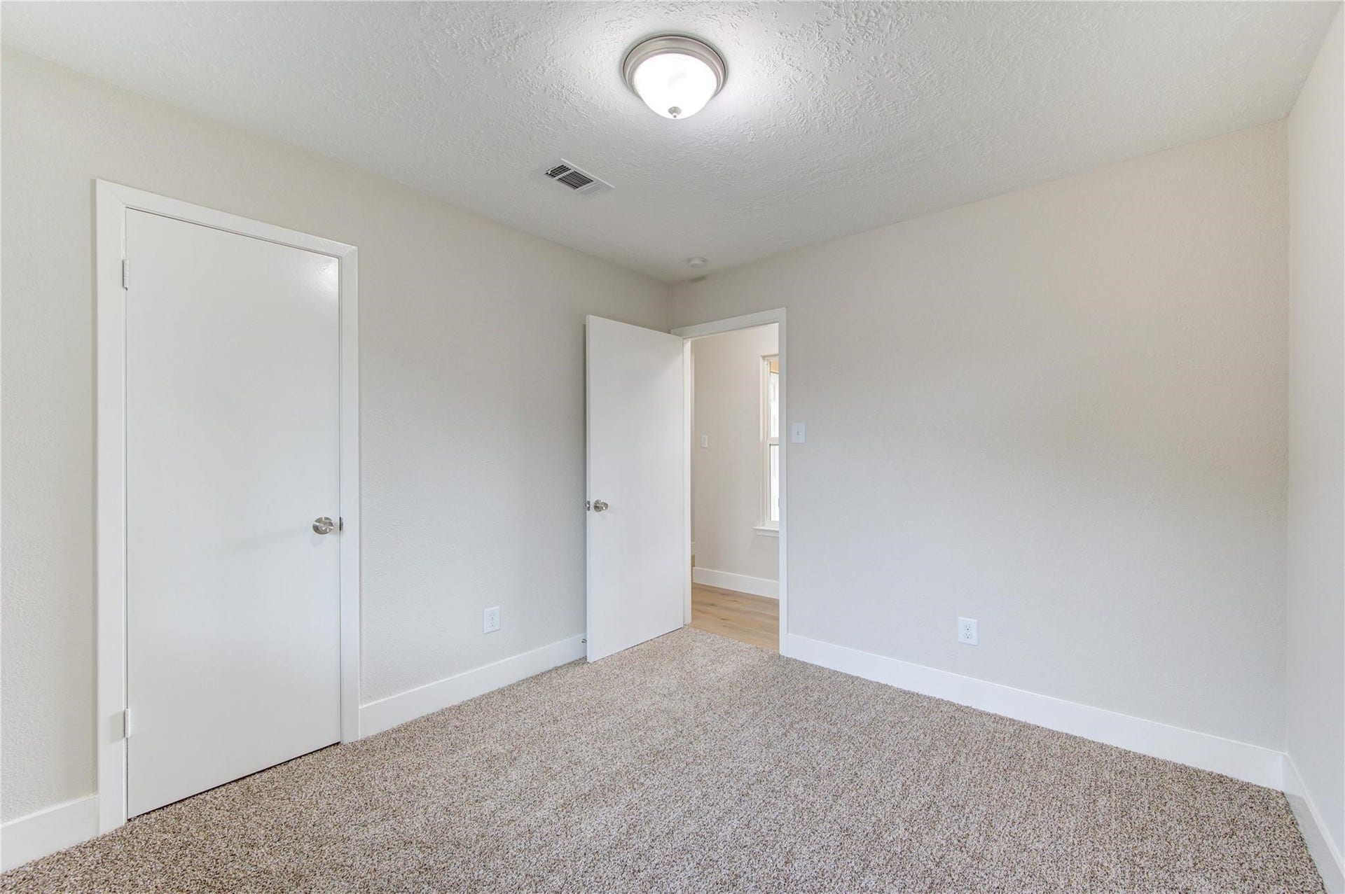 328 Meadow Wood Ct Court, League City, TX 77573 328 Meadow Wood Ct Court, League City, TX 77573