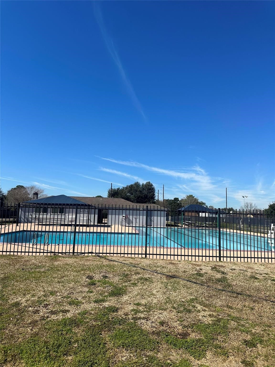 2318 Aprilmont Drive, Sugar Land, TX 77498 2318 Aprilmont Drive, Sugar Land, TX 77498