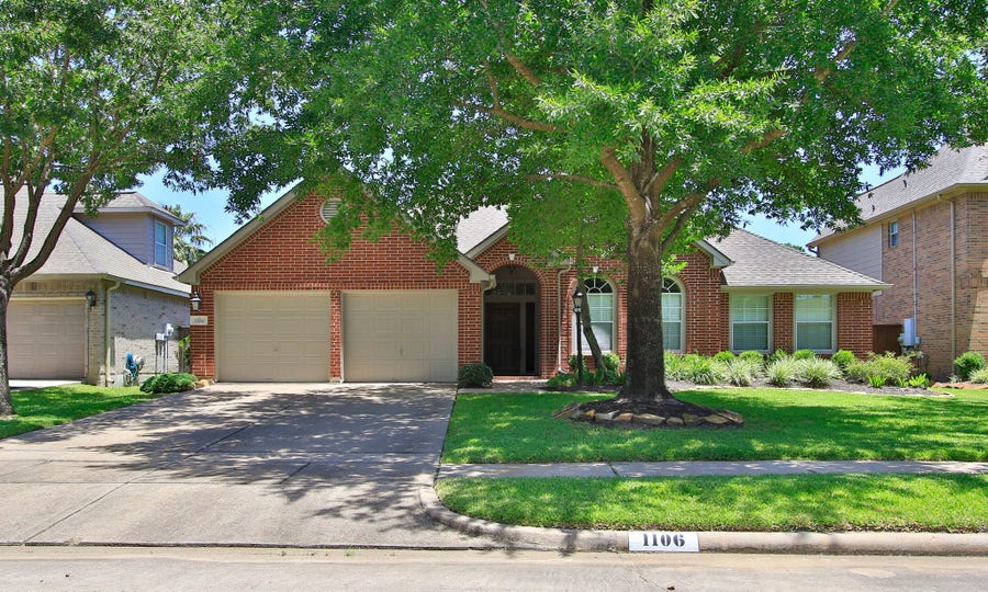 Property photo for 1106 Compass Cove Circle, Spring, TX