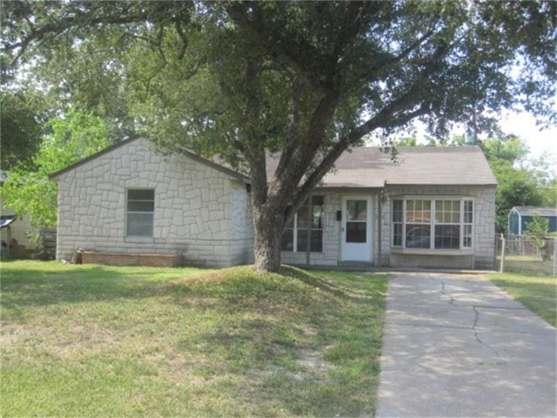 Property photo for 5422 Thrush Drive, Houston, TX