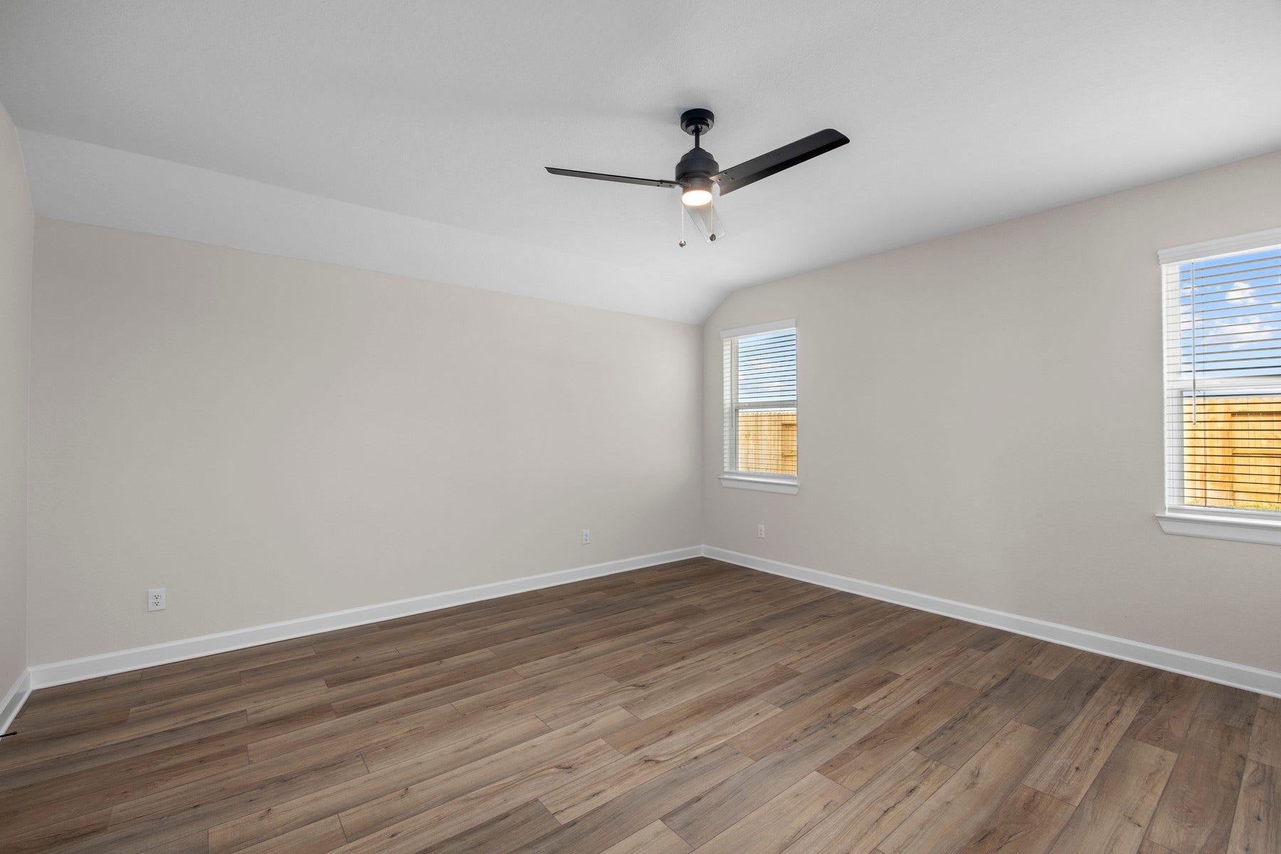 3210 Banyan Drive, Texas City, TX 77510 3210 Banyan Drive, Texas City, TX 77510