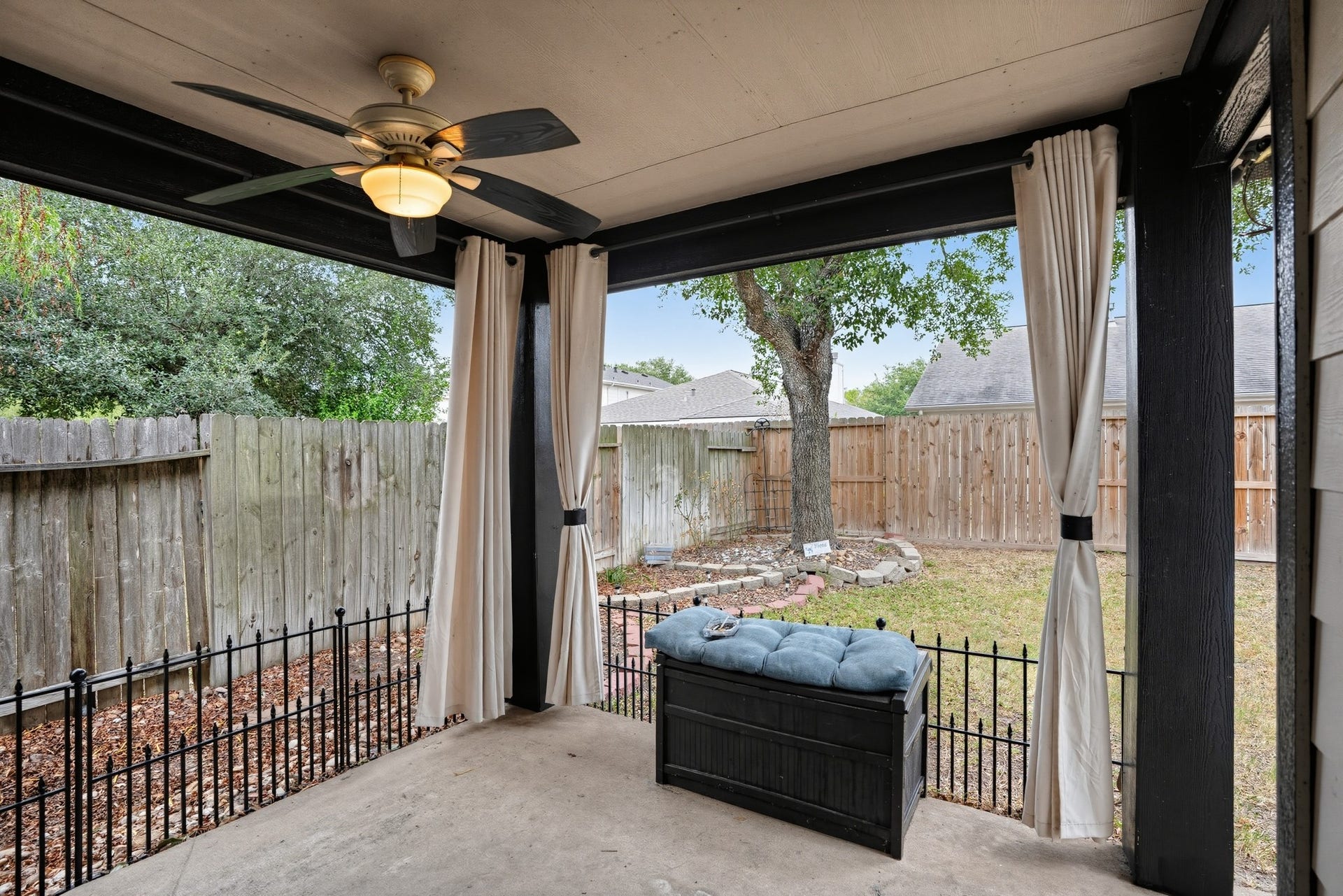 29522 Legends Pine Lane, Spring, TX 77386 29522 Legends Pine Lane, Spring, TX 77386