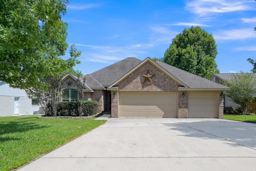 Property photo for 9766 Twin Shores Drive, Willis, TX