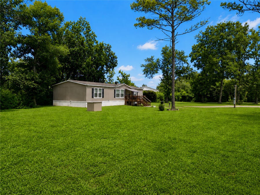 Property photo for 18416 Herrington Road, Algoa, TX