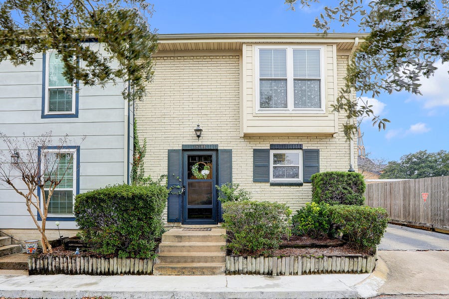 Property photo for 18100 Heritage Lane, #8100, Houston, TX