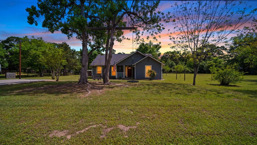 Property photo for 11400 Highcrest Drive, Conroe, TX