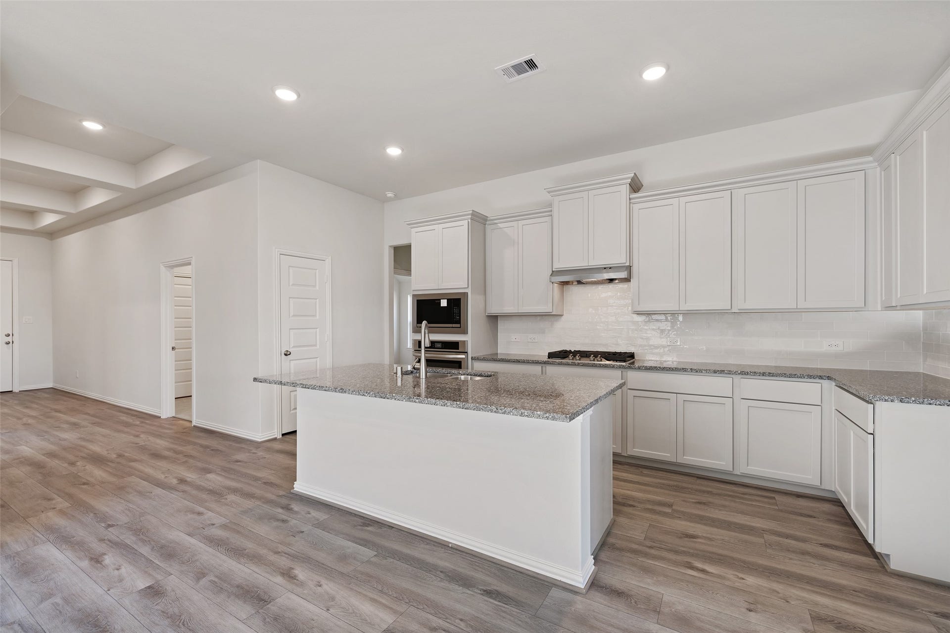 811 Sweet Willow Lane, Rosharon, TX 77583