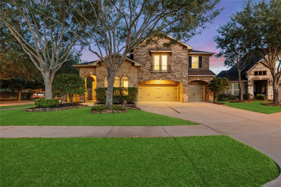 Property photo for 5827 Amherst Farms Lane, Fulshear, TX