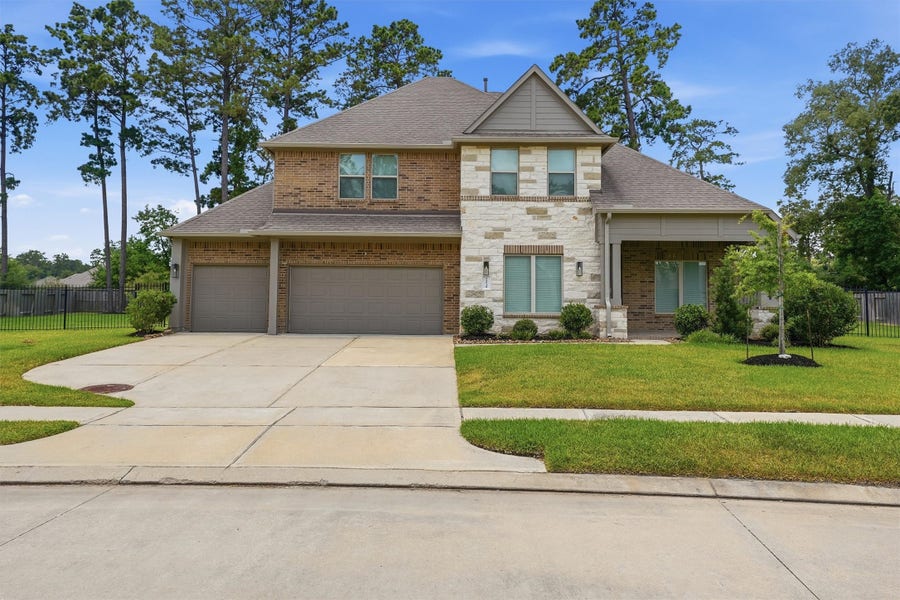 Property photo for 14130 Aspen Woods Court, Conroe, TX