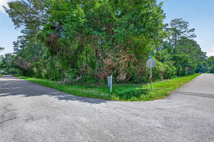 Property photo for 2407 Decatur Court, Conroe, TX