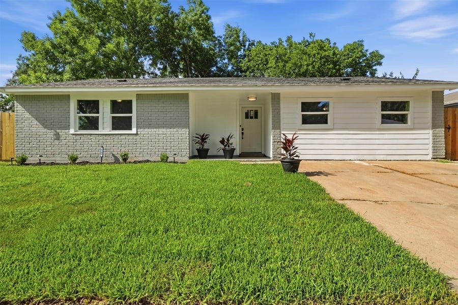 Property photo for 4767 Beechaven St, Houston, TX