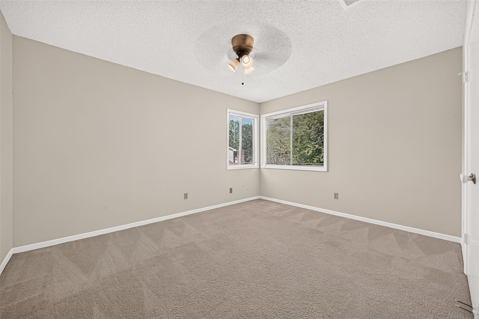 2215 Brook View Lane, Sugar Land, TX 77479 2215 Brook View Lane, Sugar Land, TX 77479