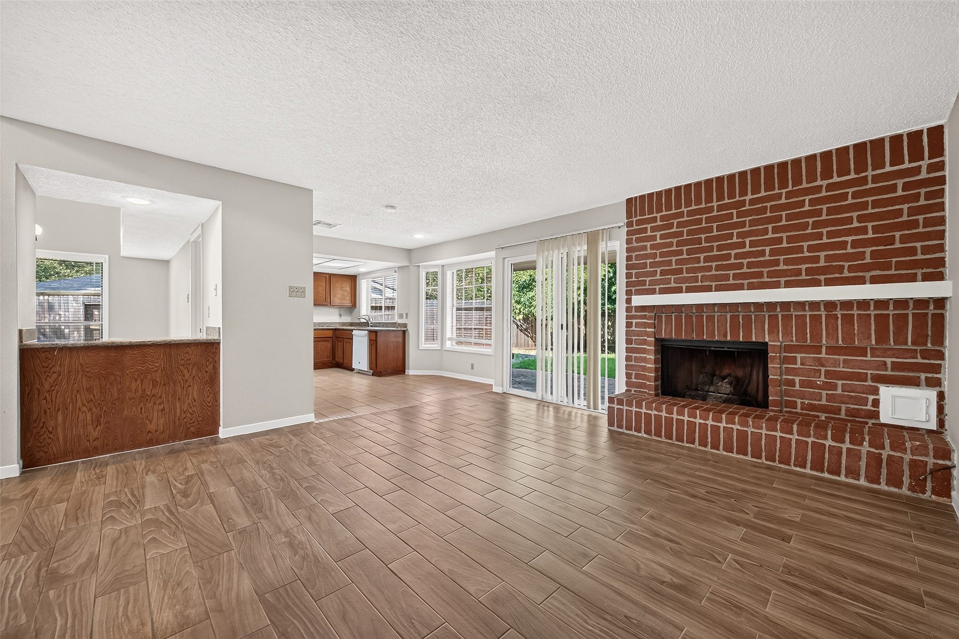 2215 Brook View Lane, Sugar Land, TX 77479 2215 Brook View Lane, Sugar Land, TX 77479
