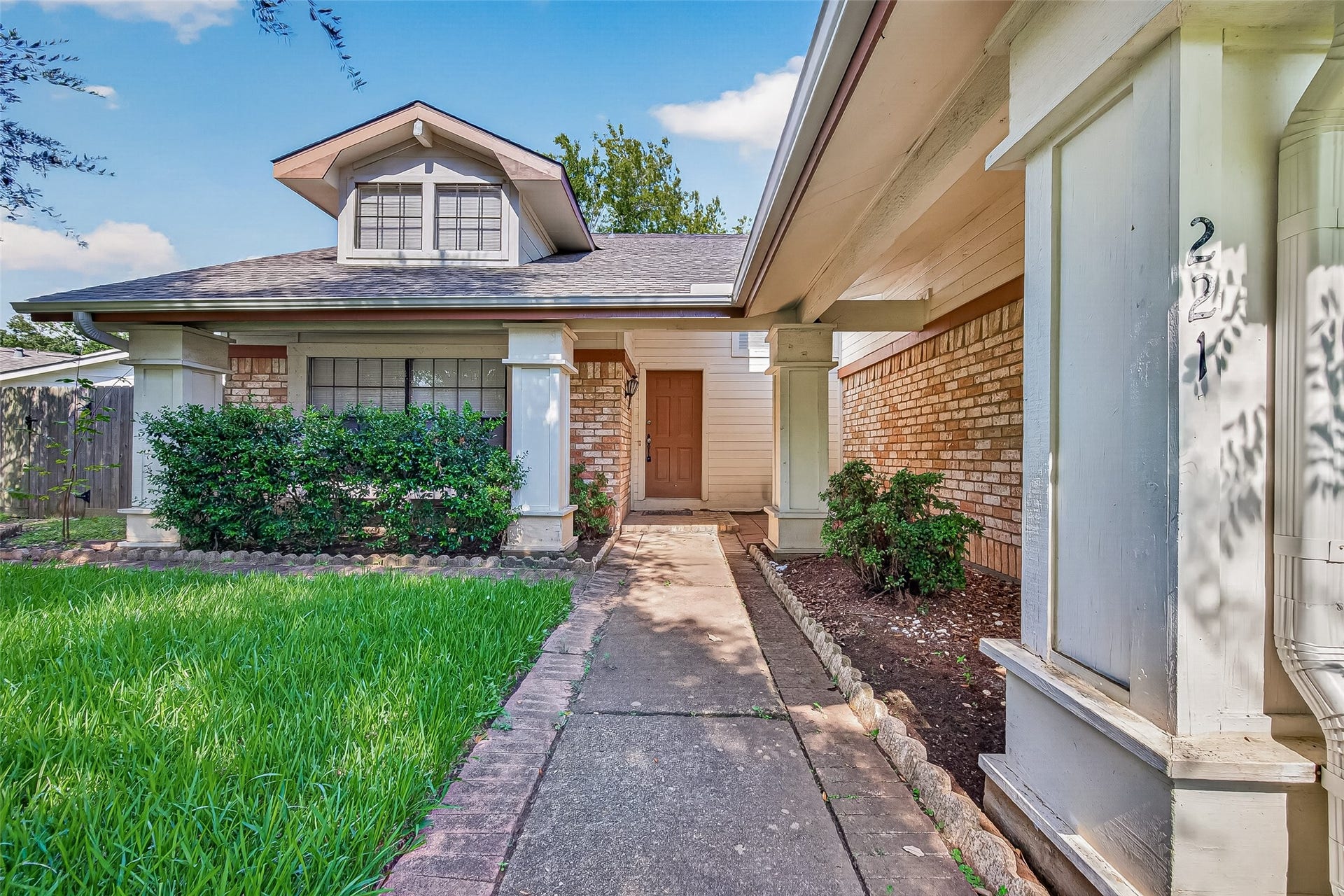 2215 Brook View Lane, Sugar Land, TX 77479 2215 Brook View Lane, Sugar Land, TX 77479