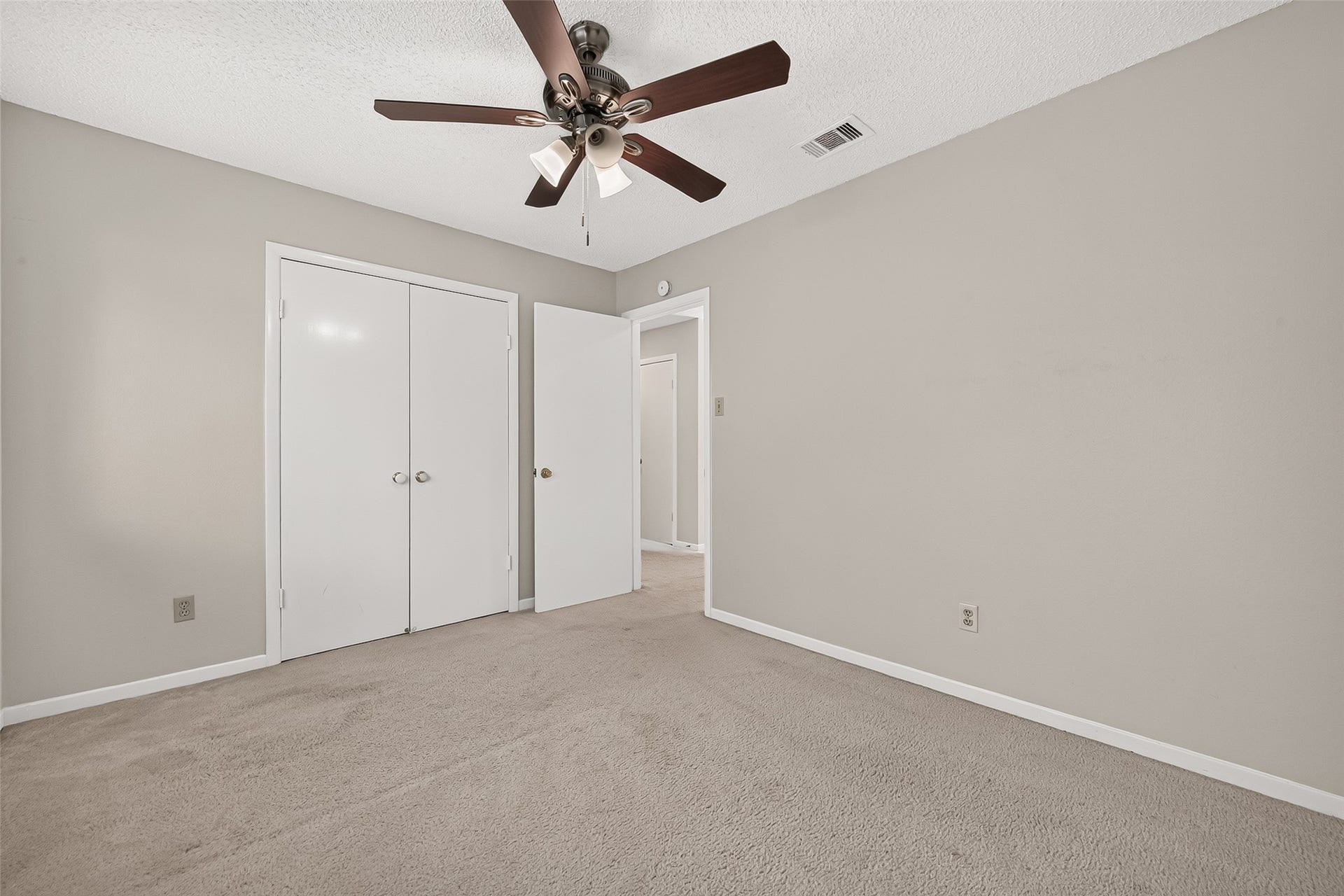 2215 Brook View Lane, Sugar Land, TX 77479 2215 Brook View Lane, Sugar Land, TX 77479