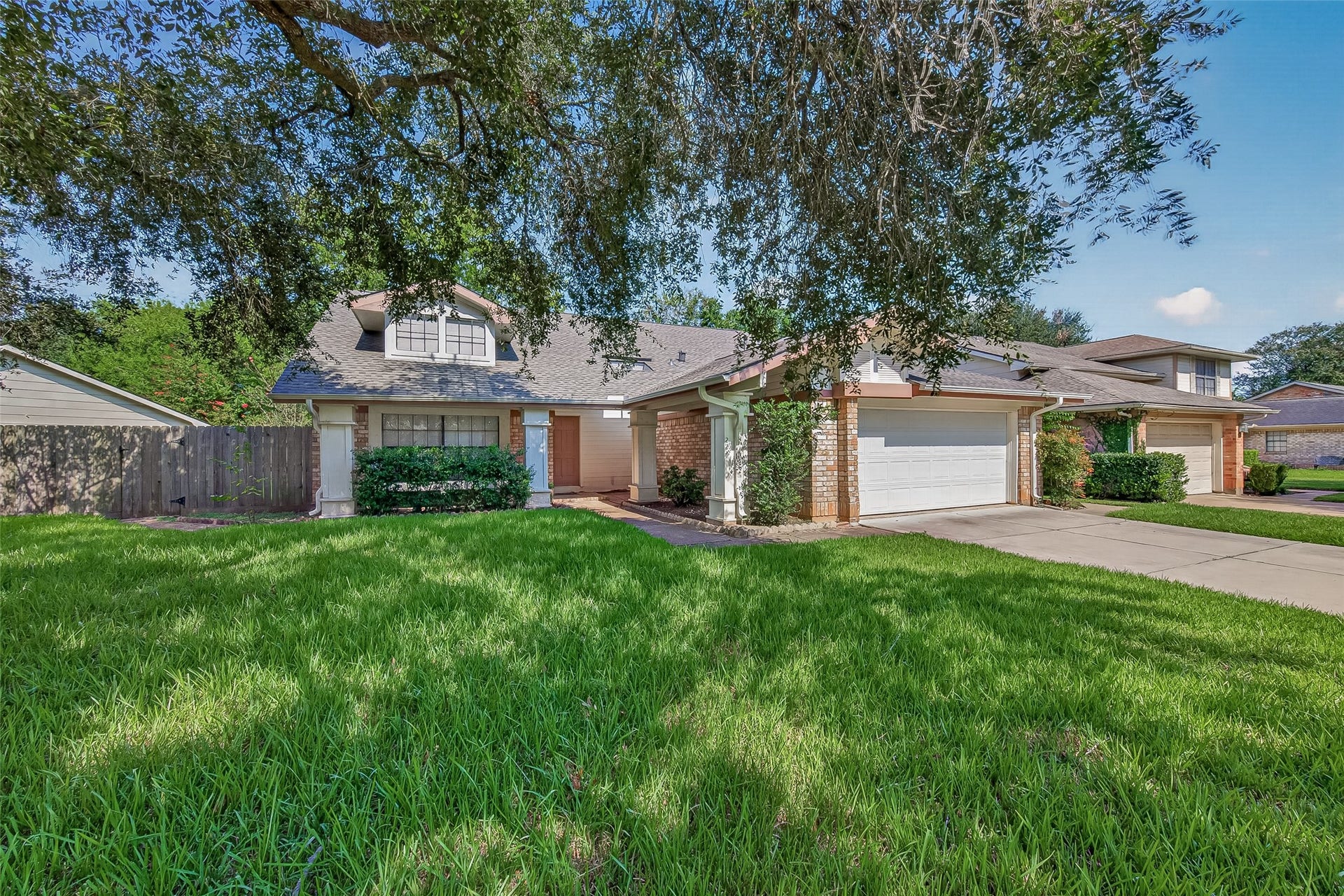 2215 Brook View Lane, Sugar Land, TX 77479 2215 Brook View Lane, Sugar Land, TX 77479