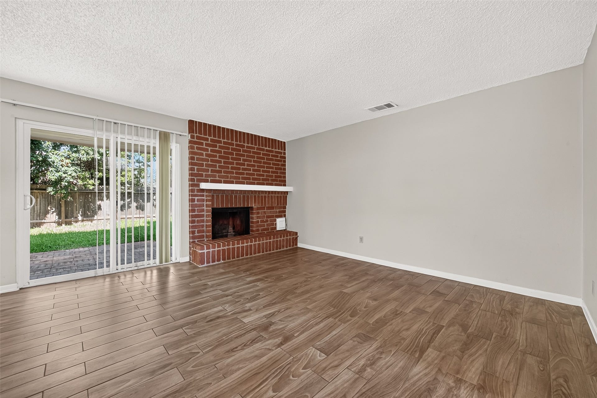 2215 Brook View Lane, Sugar Land, TX 77479 2215 Brook View Lane, Sugar Land, TX 77479