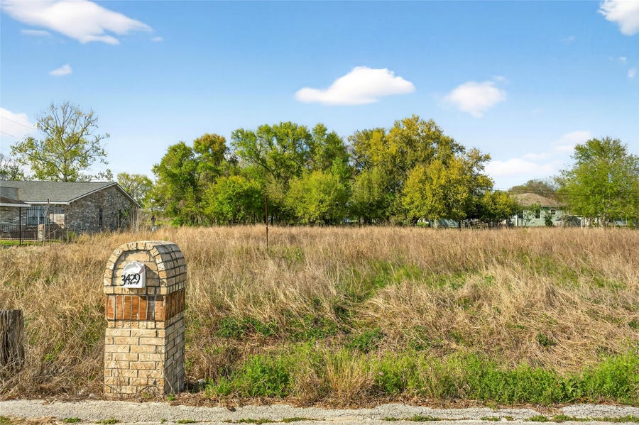 Property photo for 0 2nd Avenue N, Texas City, TX