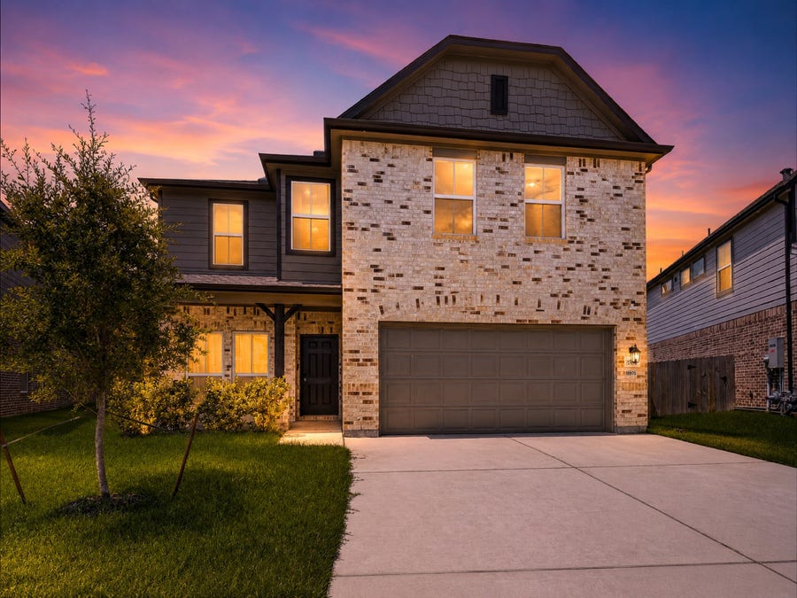 Property photo for 15506 S Fall Fern Circle, Houston, TX