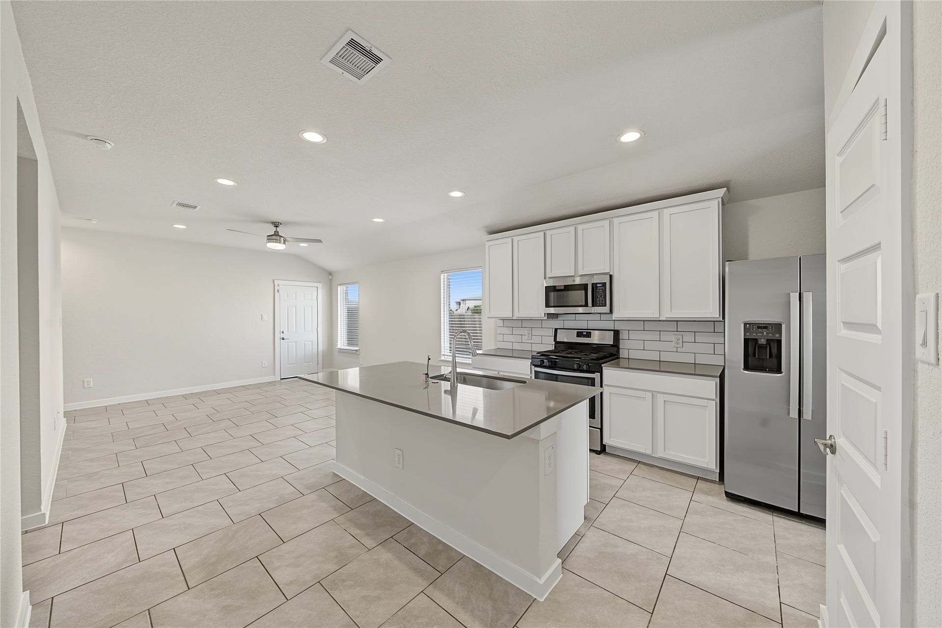 Island Kitchen