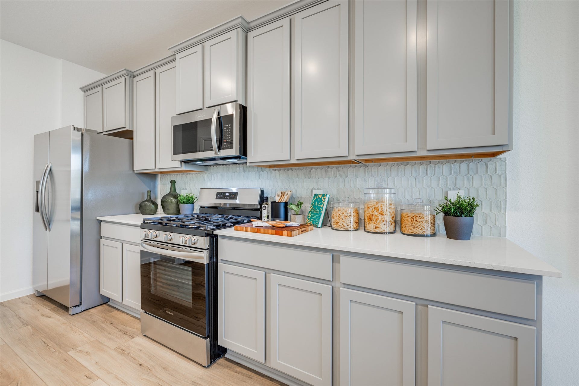2067 Ocean Mist Drive, Waller, TX 77445 2067 Ocean Mist Drive, Waller, TX 77445