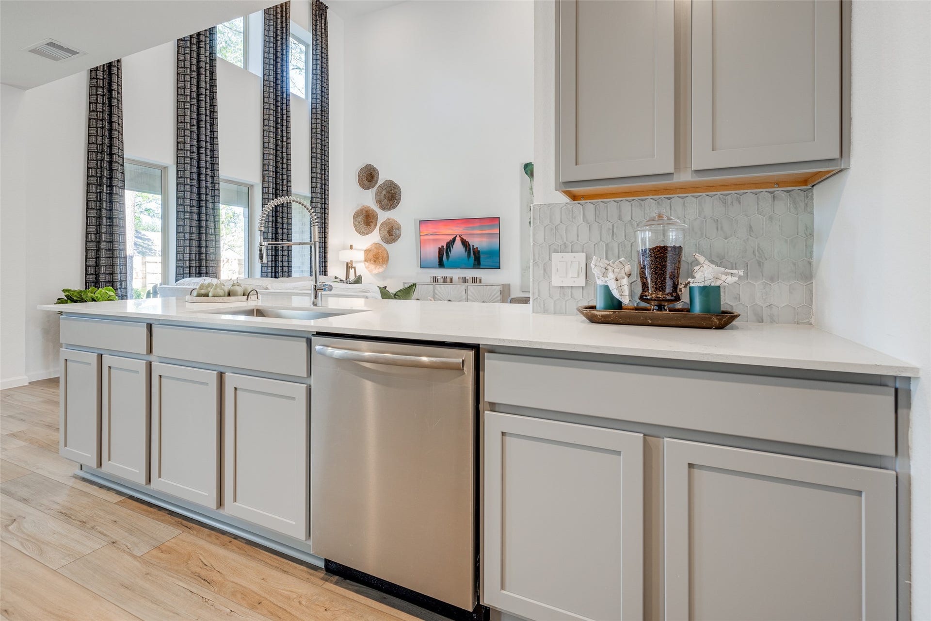 2067 Ocean Mist Drive, Waller, TX 77445 2067 Ocean Mist Drive, Waller, TX 77445