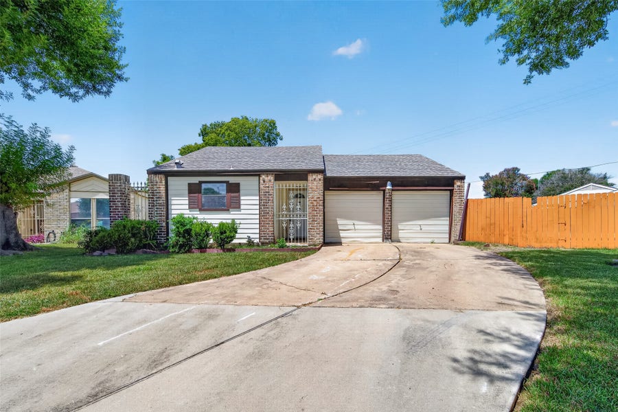 Property photo for 11626 Bexley Drive, Houston, TX