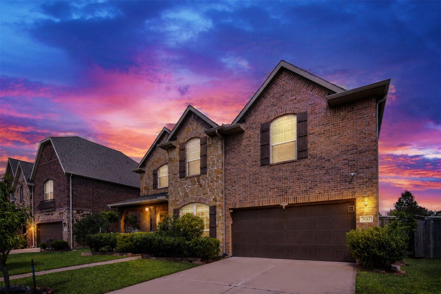 Property photo for 3011 Rocky Canyon Drive, Pearland, TX