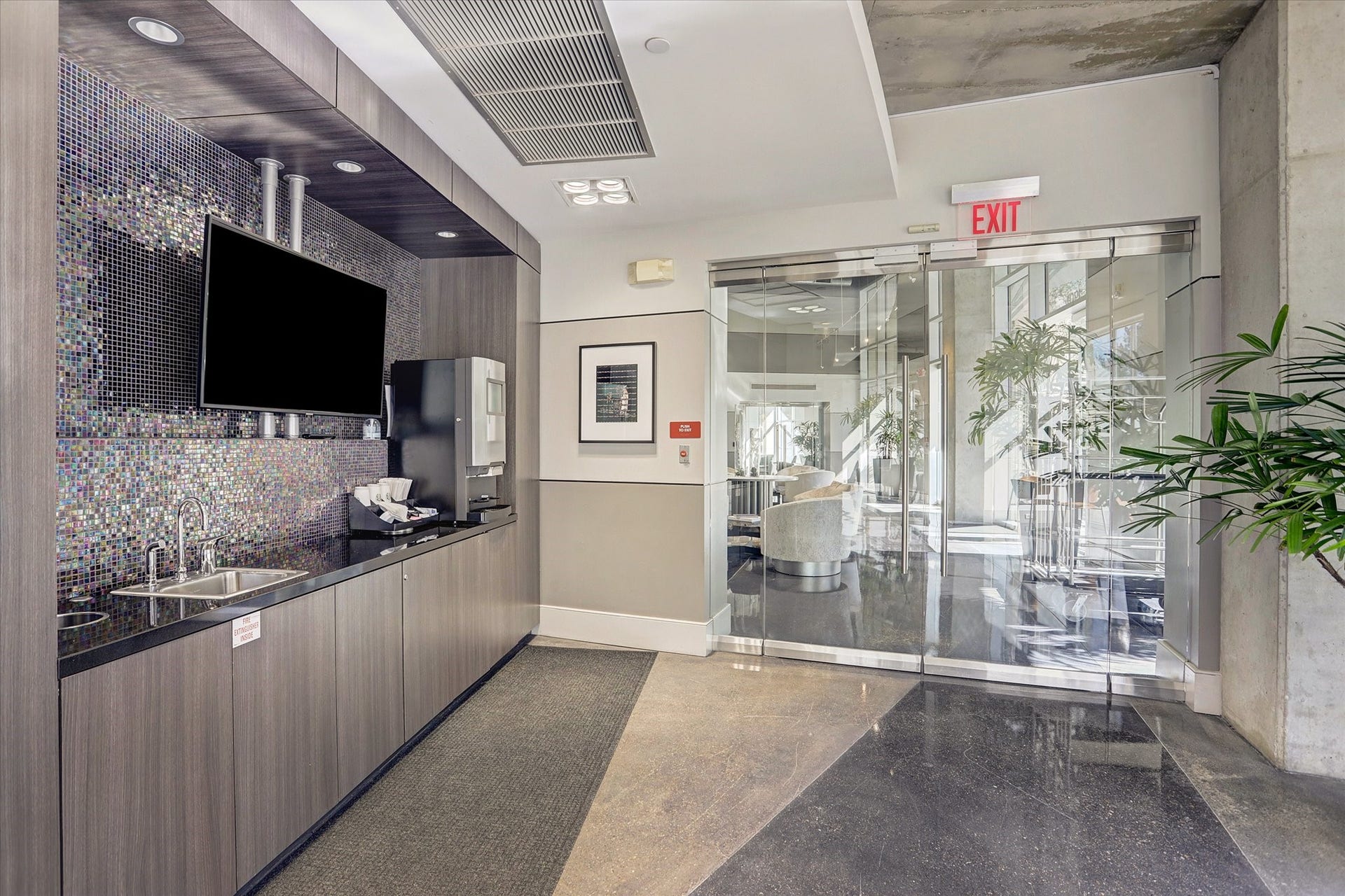 1901 Post Oak Boulevard, #3216, Houston, TX 77056 Coffee Bar