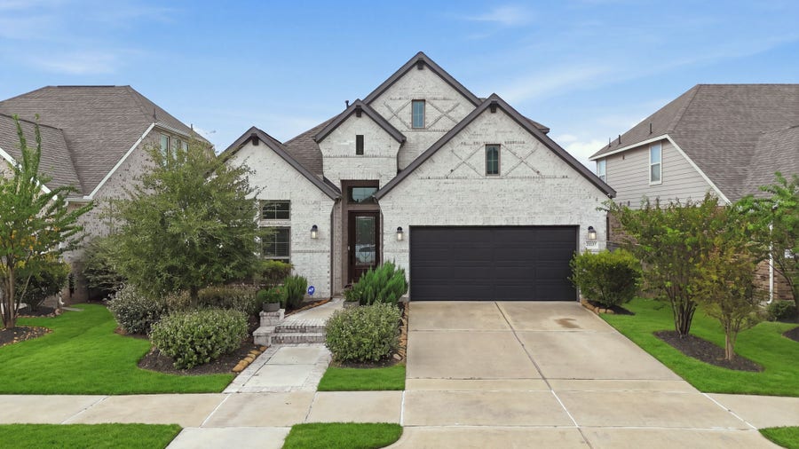 Property photo for 15107 Red Buckeye Drive, Cypress, TX