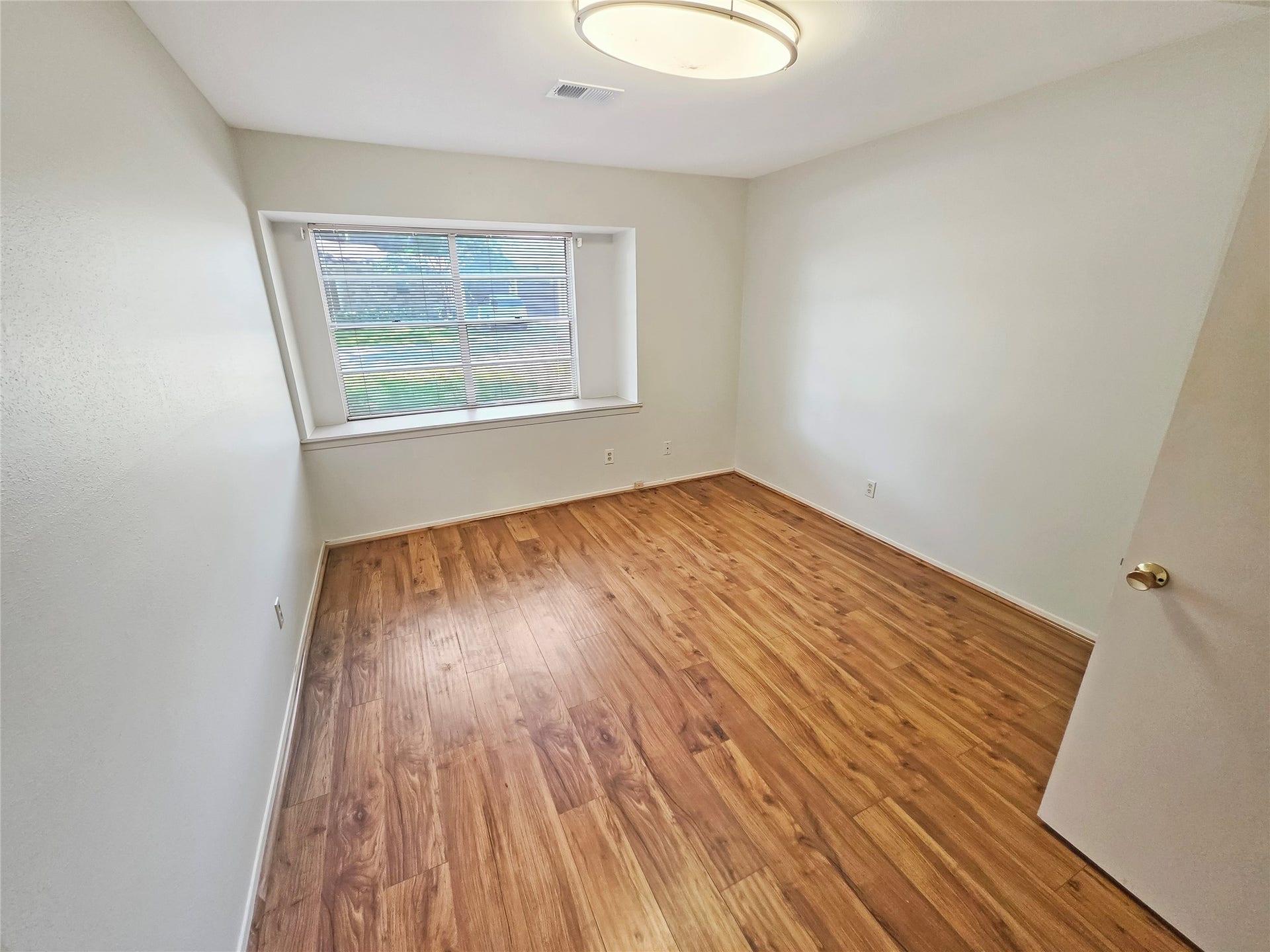 10806 Inwood Drive, Houston, TX 77042 10806 Inwood Drive, Houston, TX 77042