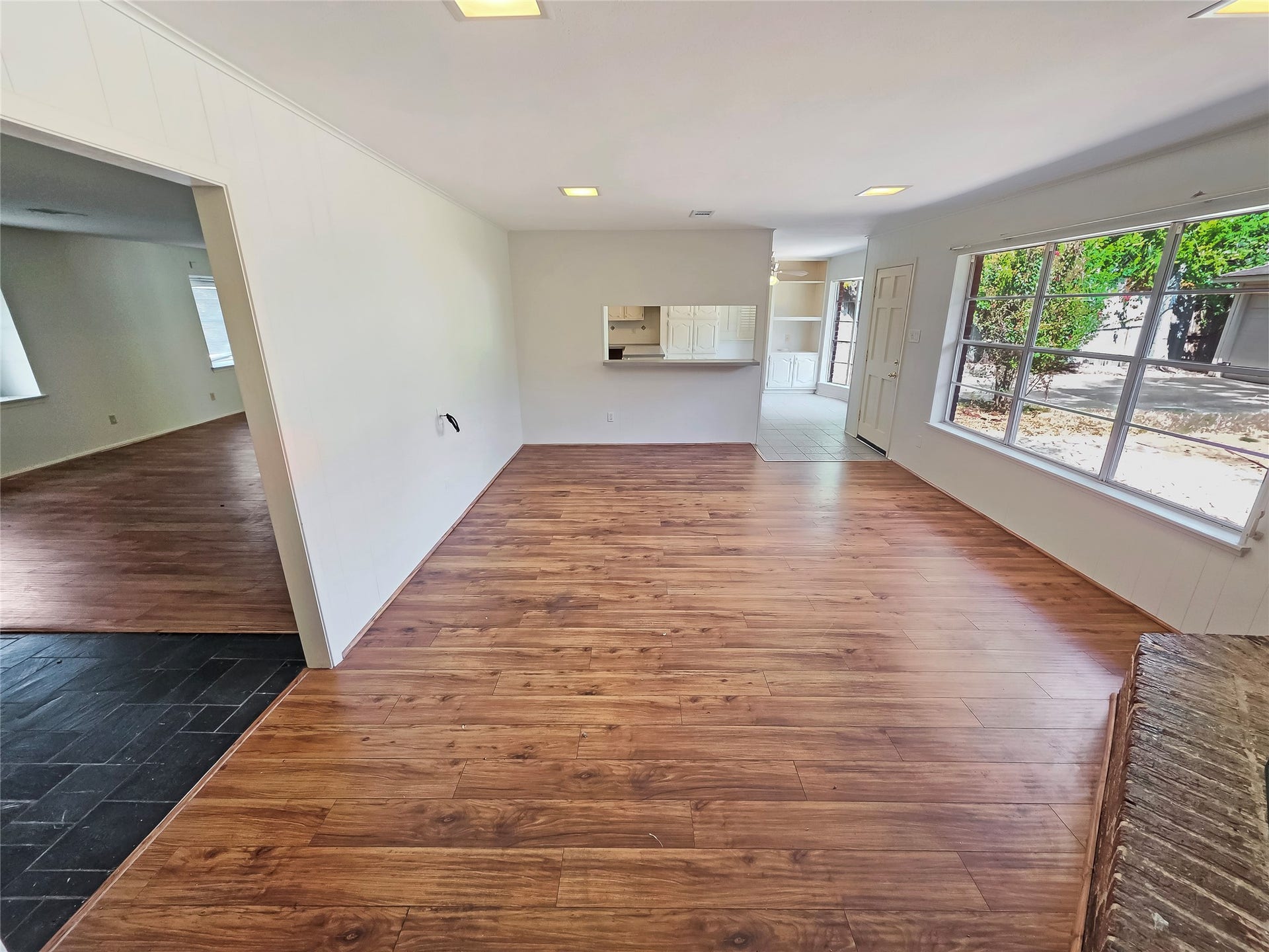 10806 Inwood Drive, Houston, TX 77042 10806 Inwood Drive, Houston, TX 77042