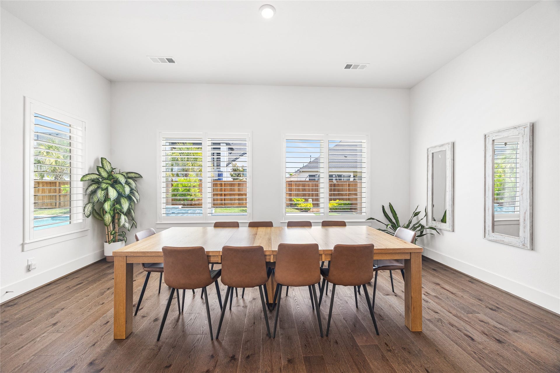 4114 Pleasant Ridge Drive, Spring, TX 77386 Expansive dining area that overlooks the pool.