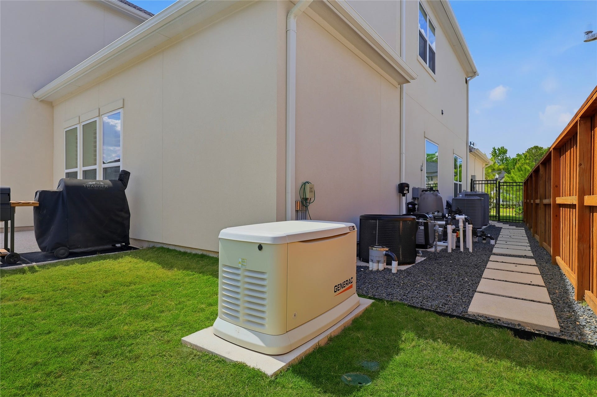 4114 Pleasant Ridge Drive, Spring, TX 77386 Whole home Generac generator.