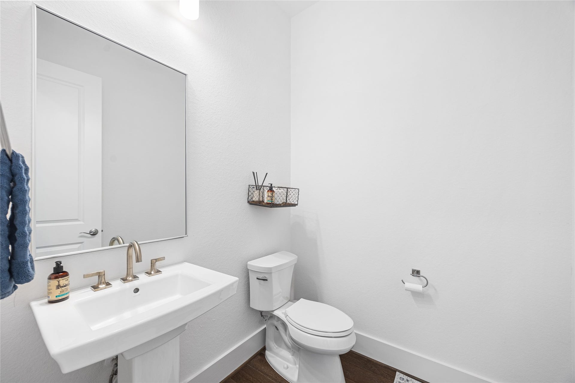 4114 Pleasant Ridge Drive, Spring, TX 77386 Powder restroom located near the study.