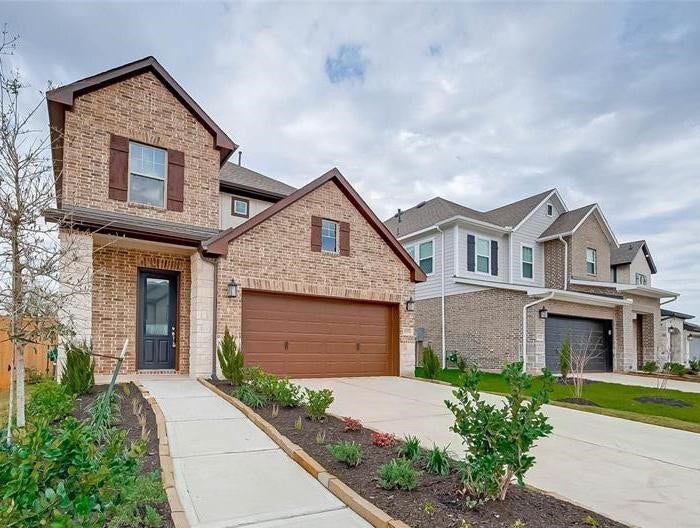 Property photo for 10707 Deer Path Drive, Missouri City, TX