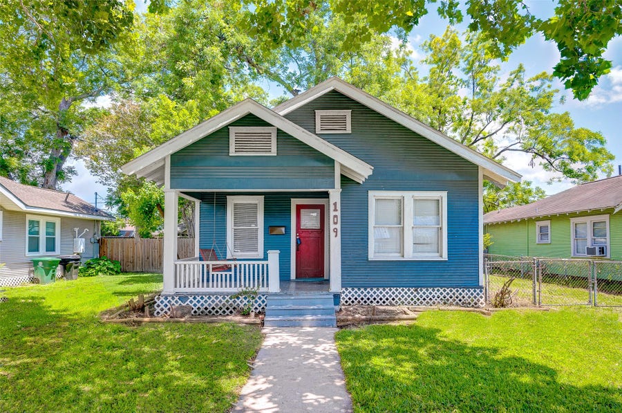 Property photo for 109 E 23rd Street, Houston, TX