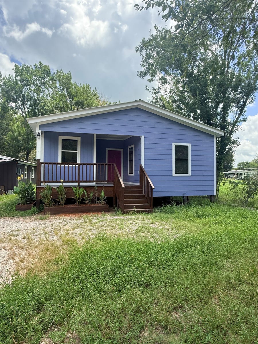 Property photo for 2689 County Road 32, Angleton, TX