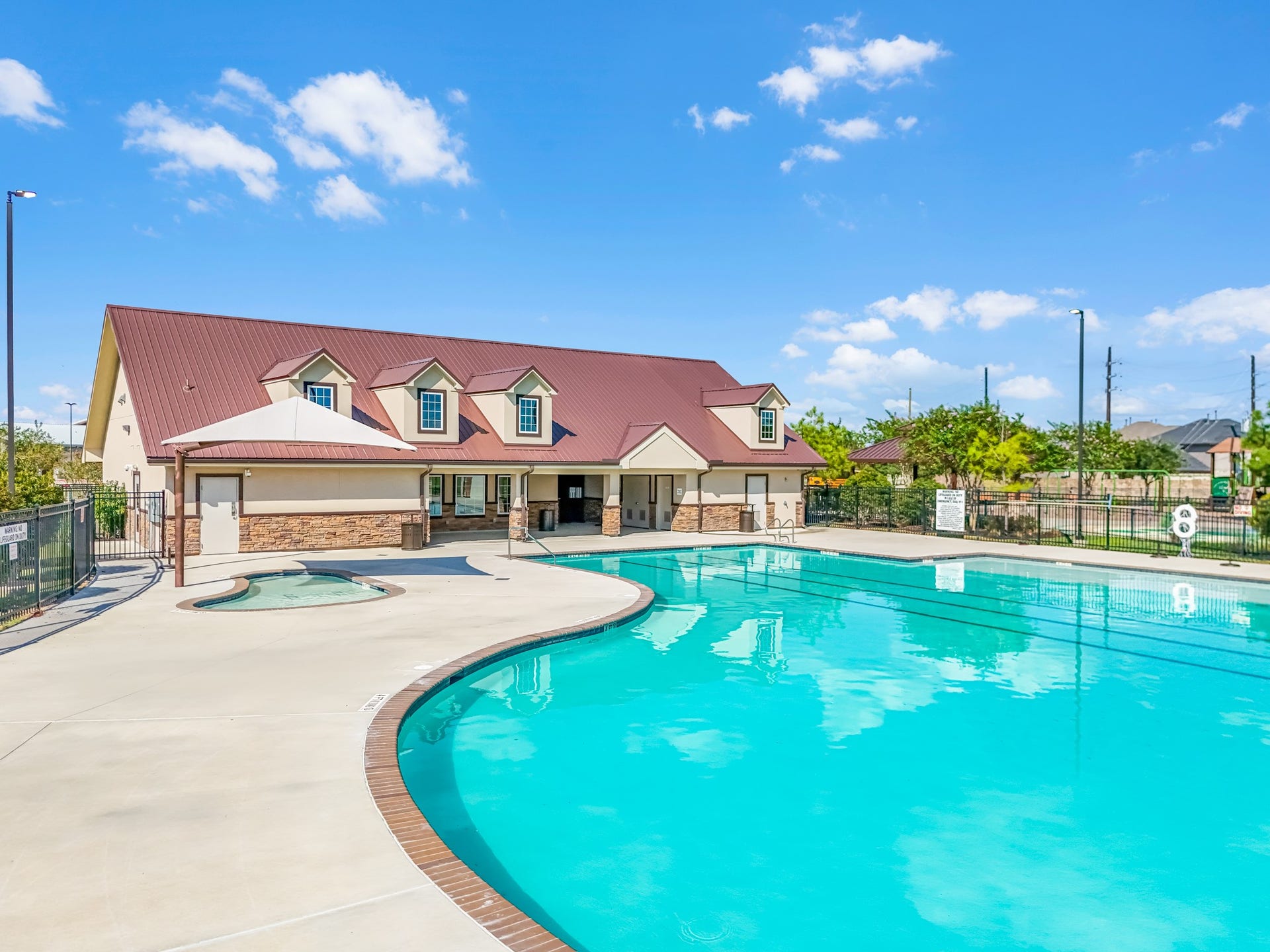 4522 Breezewood Drive, Rosenberg, TX 77471