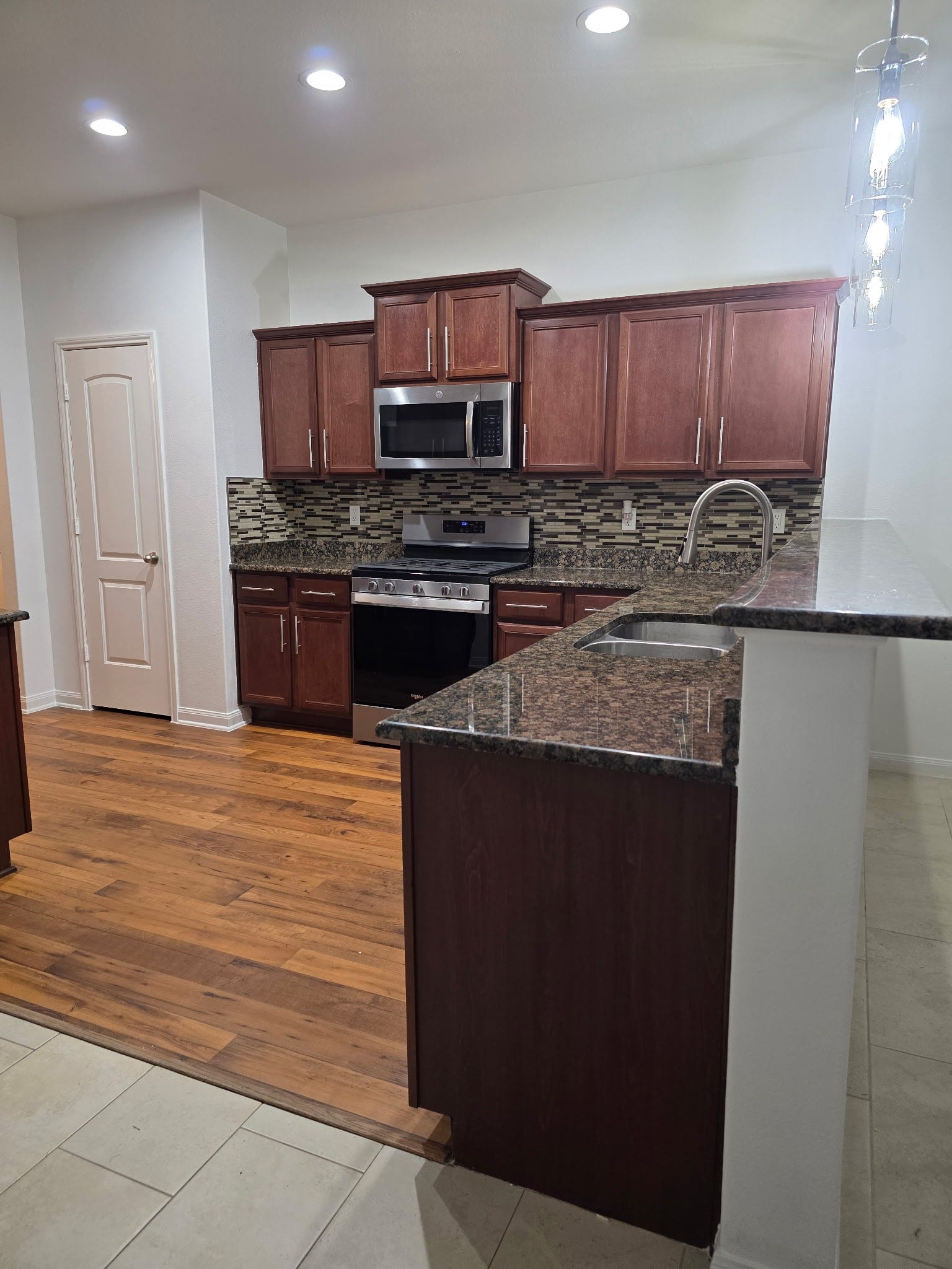 1819 Opal Peach Drive, Rosharon, TX 77583